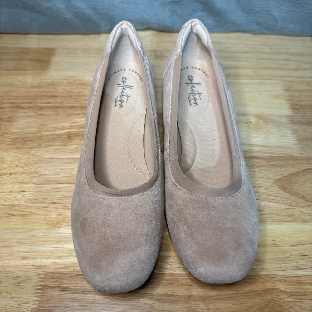 Clarks Collection Blush Suede Flats – Size 7.5 W